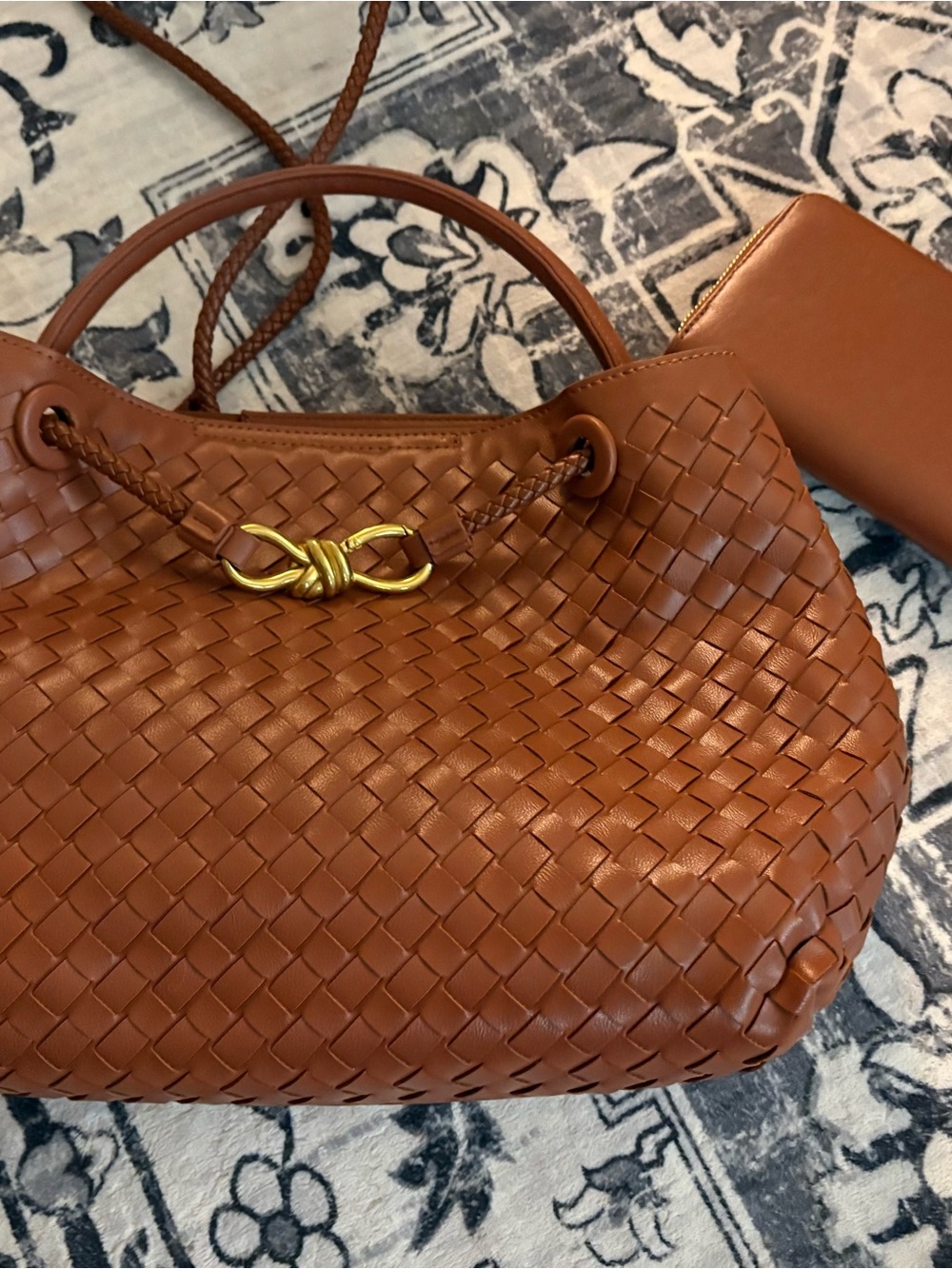 Woven Drawstring Shoulder Bag in Cognac Brown